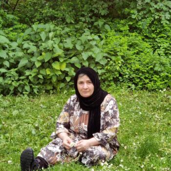 Babysitter in Berlin: Khaerya