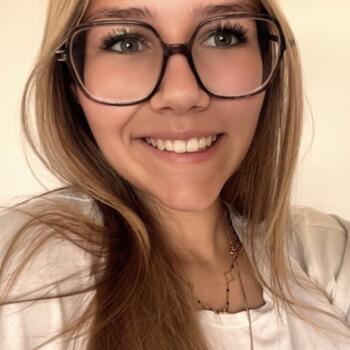 Babysitter in Saint-Sébastien-sur-Loire: Heloise