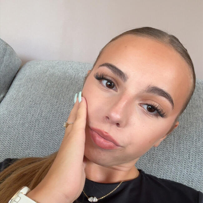 Babysitter in Aunay-sur-Odon: Meline