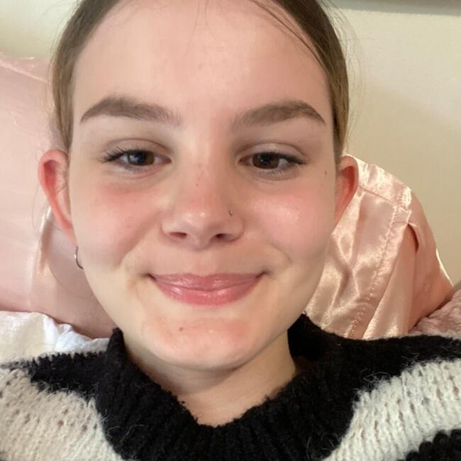 Babysitter in Papakura: Holly