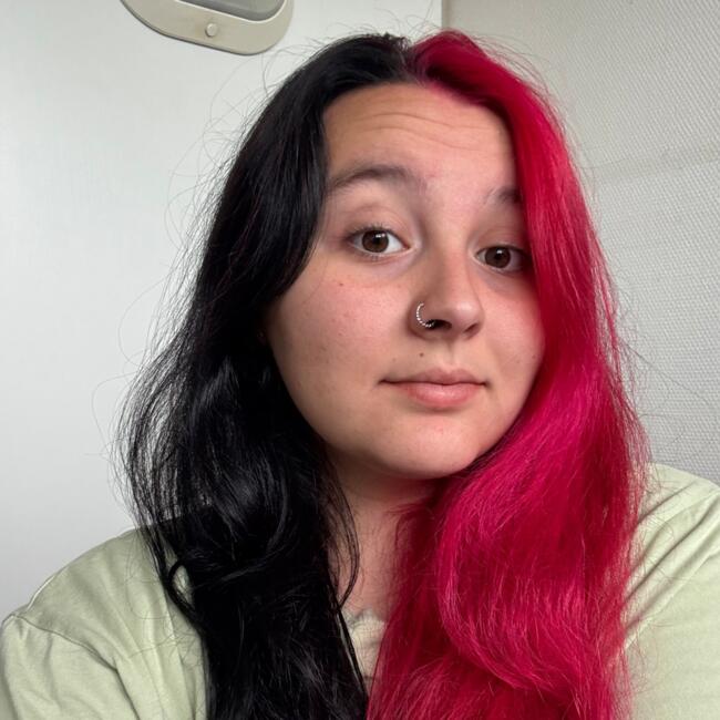 Babysitter in Nantes: Carmela