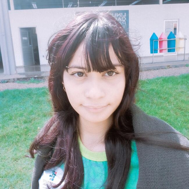 Babysitter in Belo Horizonte: Leticia