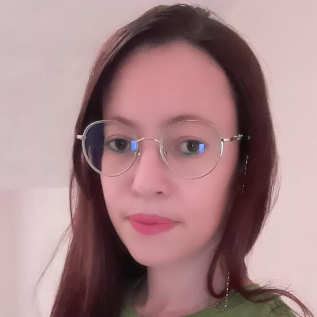 Babysitter in Tanger: Houda