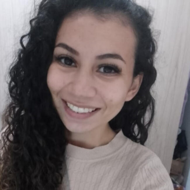 Babysitter in Curitiba: Thaís