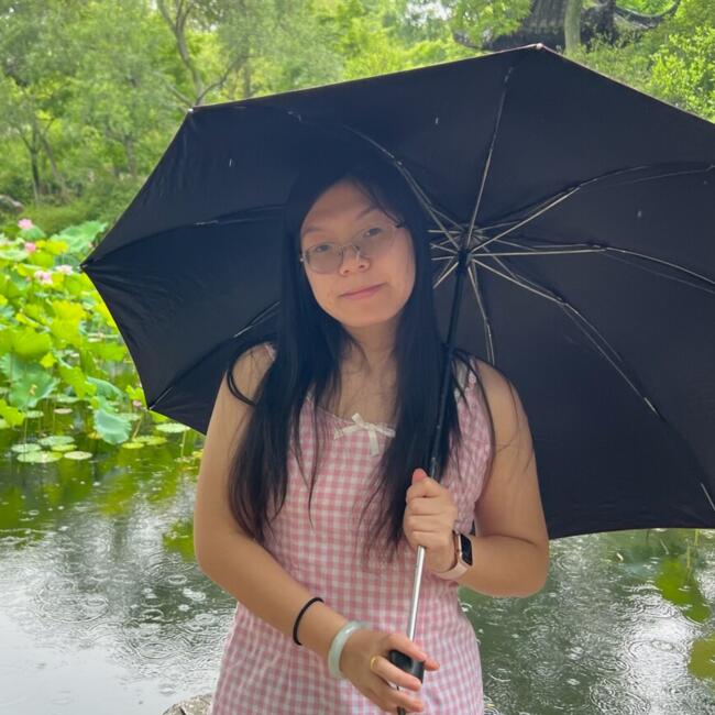 Babysitter in Trumbull: Cynthia