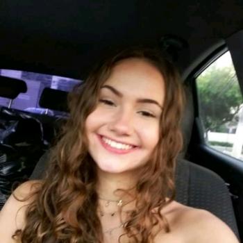 Babá Vila Velha: Yasmin