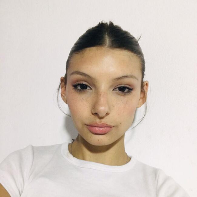 Niñera en Merlo: Nicole