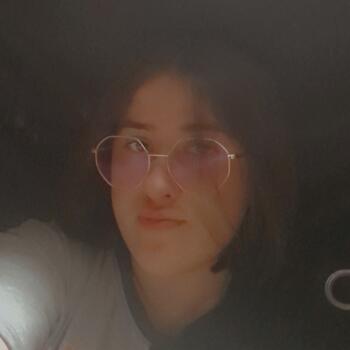 Babysitter in Masnières: Élodie