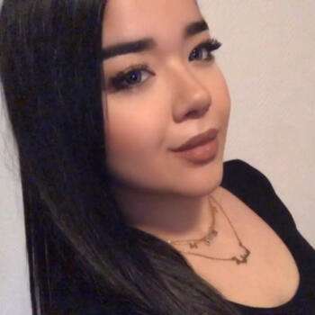 斯特拉斯堡的保母: Assia