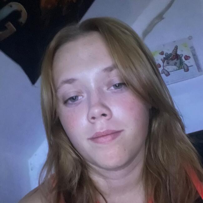 Babysitter in Notre-Dame-de-l'Isle: Maeva