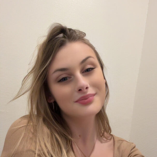 Babysitter in Saint-André-de-l'Eure: Helina