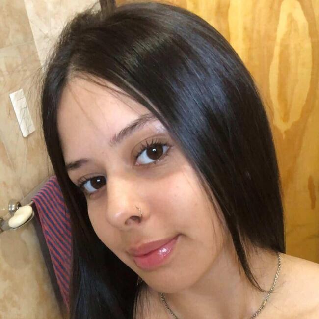 Babysitter in Bella Vista: Priscila