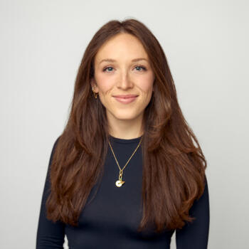 Babysitter Toronto: Chloe