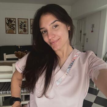 Babysitter in La Plata: Camila
