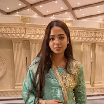 बेबीसिटर हैदराबाद: Khadijah