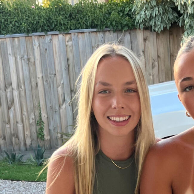 Babysitter in Gold Coast: Jess