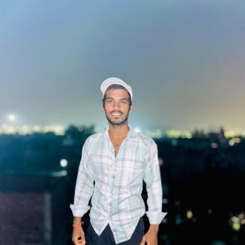 Ghāziābād में बेबीसिटर: Vikas