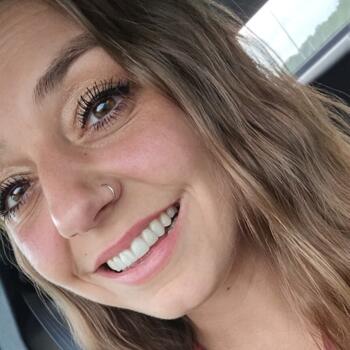 Babysitter in Manteno: Katie