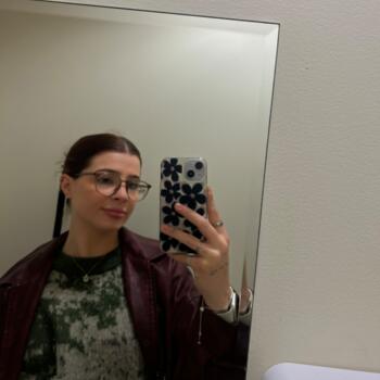 Babysitter in Queanbeyan: Hayley