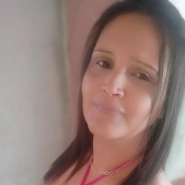 Babá em Varginha: Sabrina