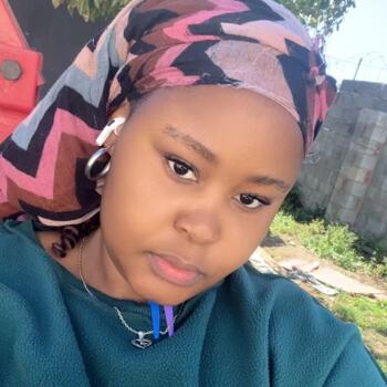 Babysitter in Port Elizabeth: Zandisiwe