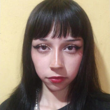 Babysitter in Bahía Blanca: Mia