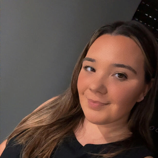 Babysitter in Melbourne: Jade