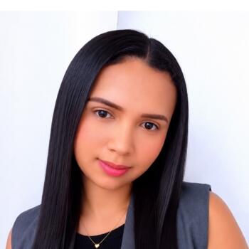 Babysitter in Bogotá: Sindy Paola
