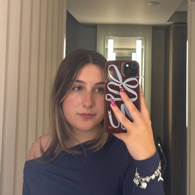 Babysitter in Brisbane: Emersyn