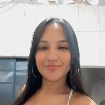 Babysitter in Aparecida: Annah