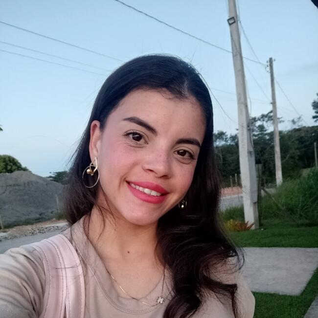 Babá em Guarapari: Andrezza