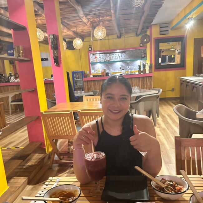 Babysitter in Playa del Carmen: Vanessa