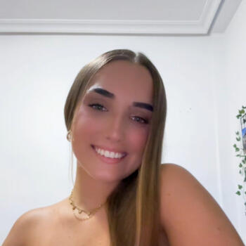 Babysitter in Palomares del Río: Irene