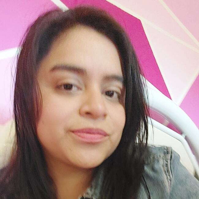 Babysitter στην περιοχή Ναουκάλπαν: Vanessa ramirez
