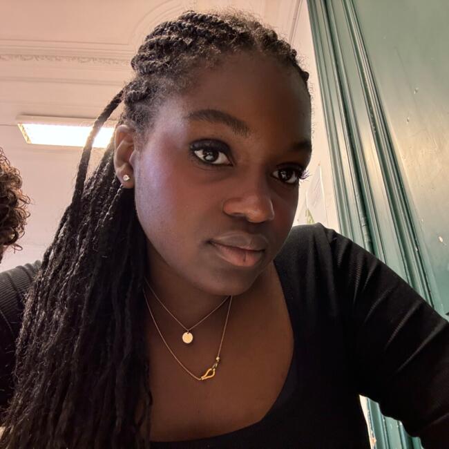 Babysitter in Uccle: Anais