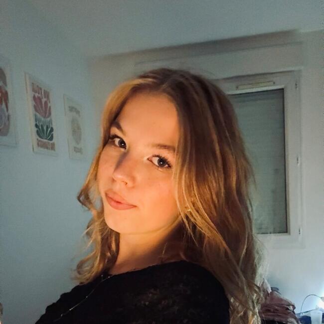 Babysitter in Pontault-Combault: Mathilde