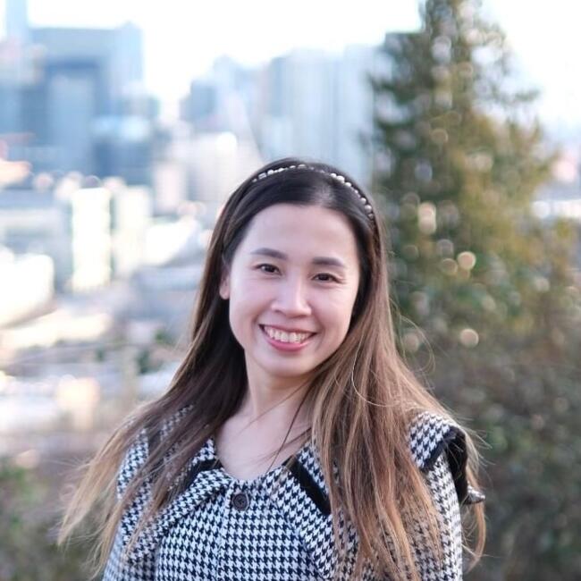 Babysitter in Seattle: Nguyen