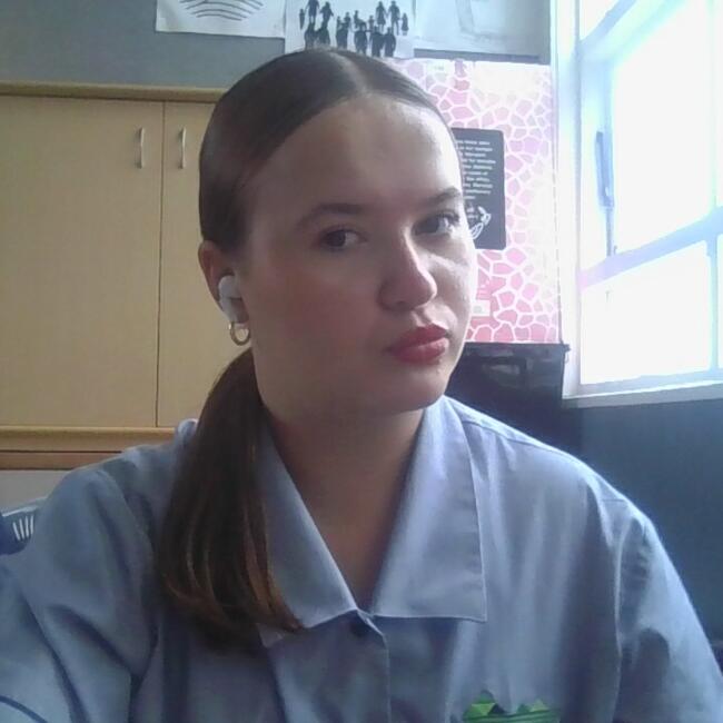 Babysitter in New Plymouth: Sarah