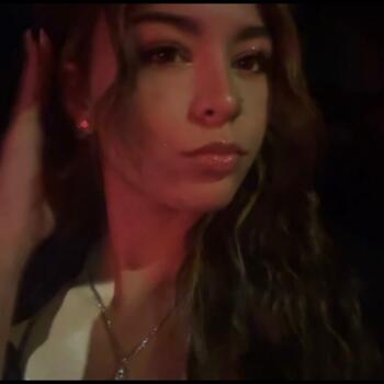 Babysitter Chicago: Destinee