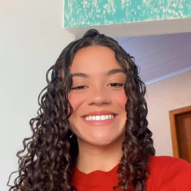 Babá em Campo Largo: Luana