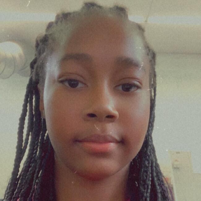Babysitter in Saint-Denis: Shaynys