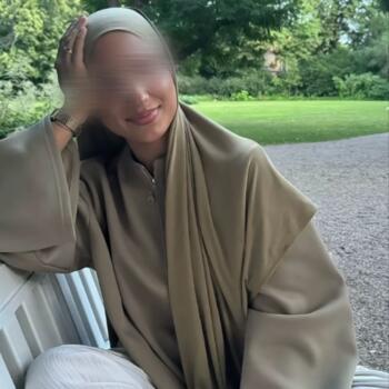 Nanny in Zawyat an Nwaçer: Zineb