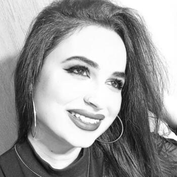 Babysitter in Athens: Αντιγόνη