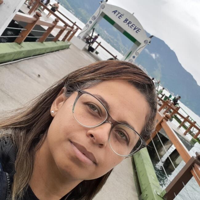 Babysitter in Ilhabela: Maria Silvania