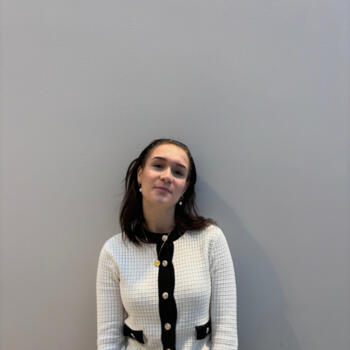 Baby-sitter Mandelieu-La Napoule: Lena