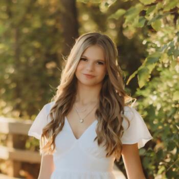 Babysitter in Humble: Ashlyn