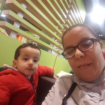Babysitter London: Bouchra