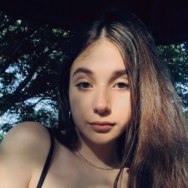 Babysitter in Osasco: Julia