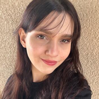 Babysitter in Valinhos: Júlia