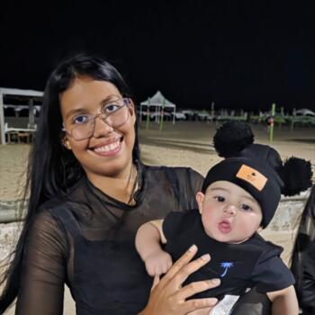 Babysitter στην περιοχή Μαρακάι: Juliana